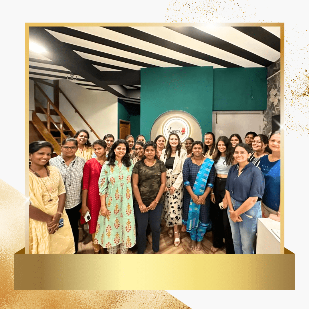 Black White Modern Black Friday Sale Feed Ads (2)